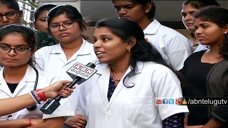 Veterinary University Students Face To Face Over Disha Incident | ABN Telugu