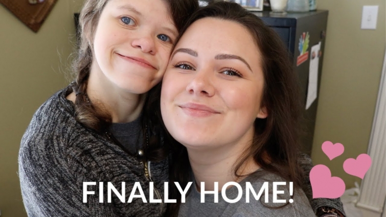 Packing My House & Moving Home! Vet Vlog + More | VLOG