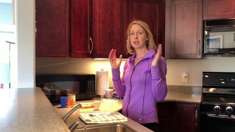 Dog Fireworks Phobia Survival Guide – Video 12: Helpful Distractions for Fearful Dogs