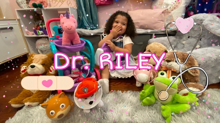 Dr. Riley's PRETEND PLAY VET!! | Riley's play date EP. 6