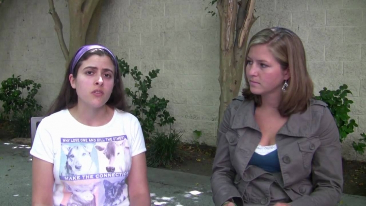 Veterinarian Speaks about Feeding Dogs a Vegan Diet